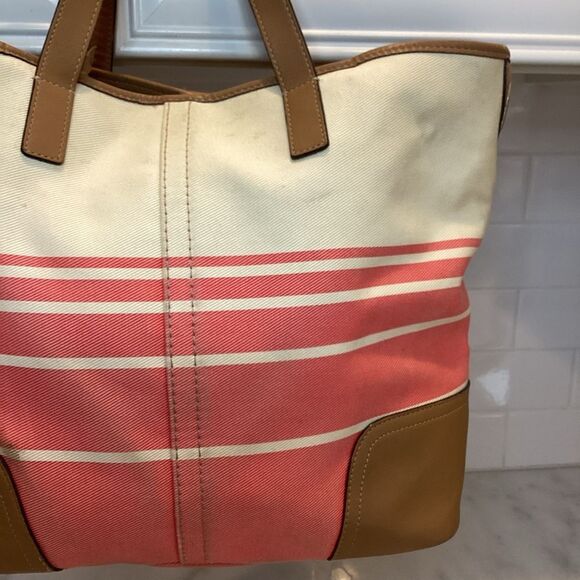 Coach Hadley Variegated Striped Convertible Duffle Satchel Tote - Picture 6 of 15